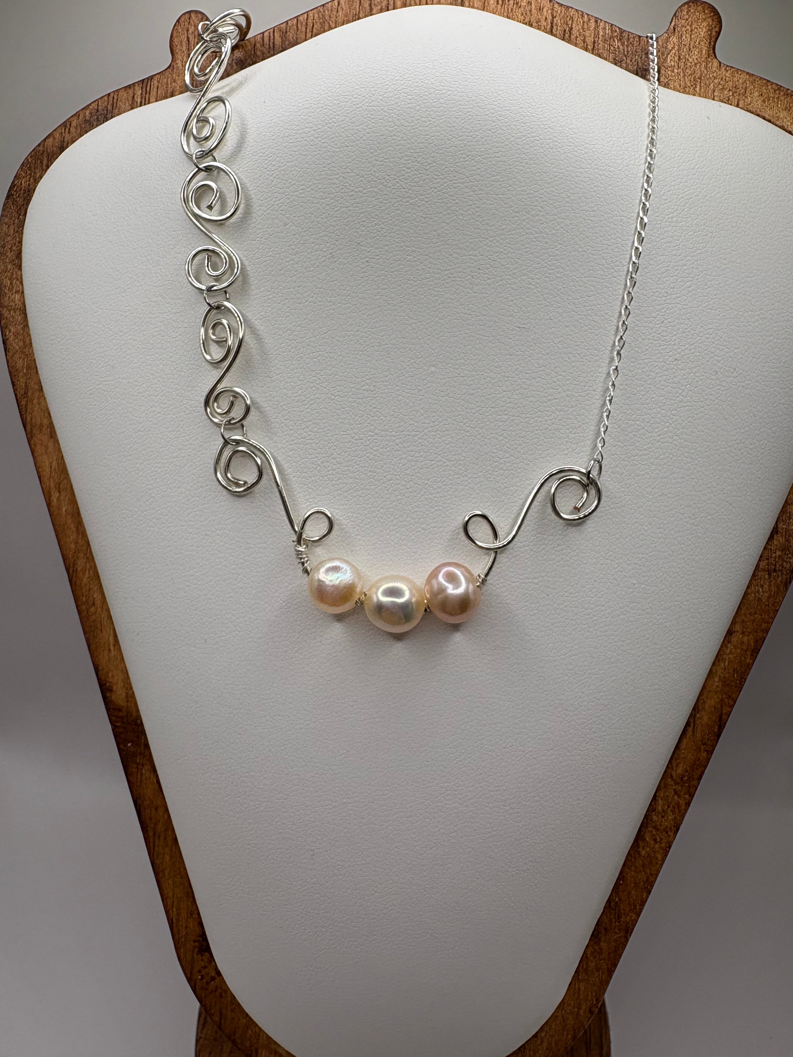 Pearlspell Necklace