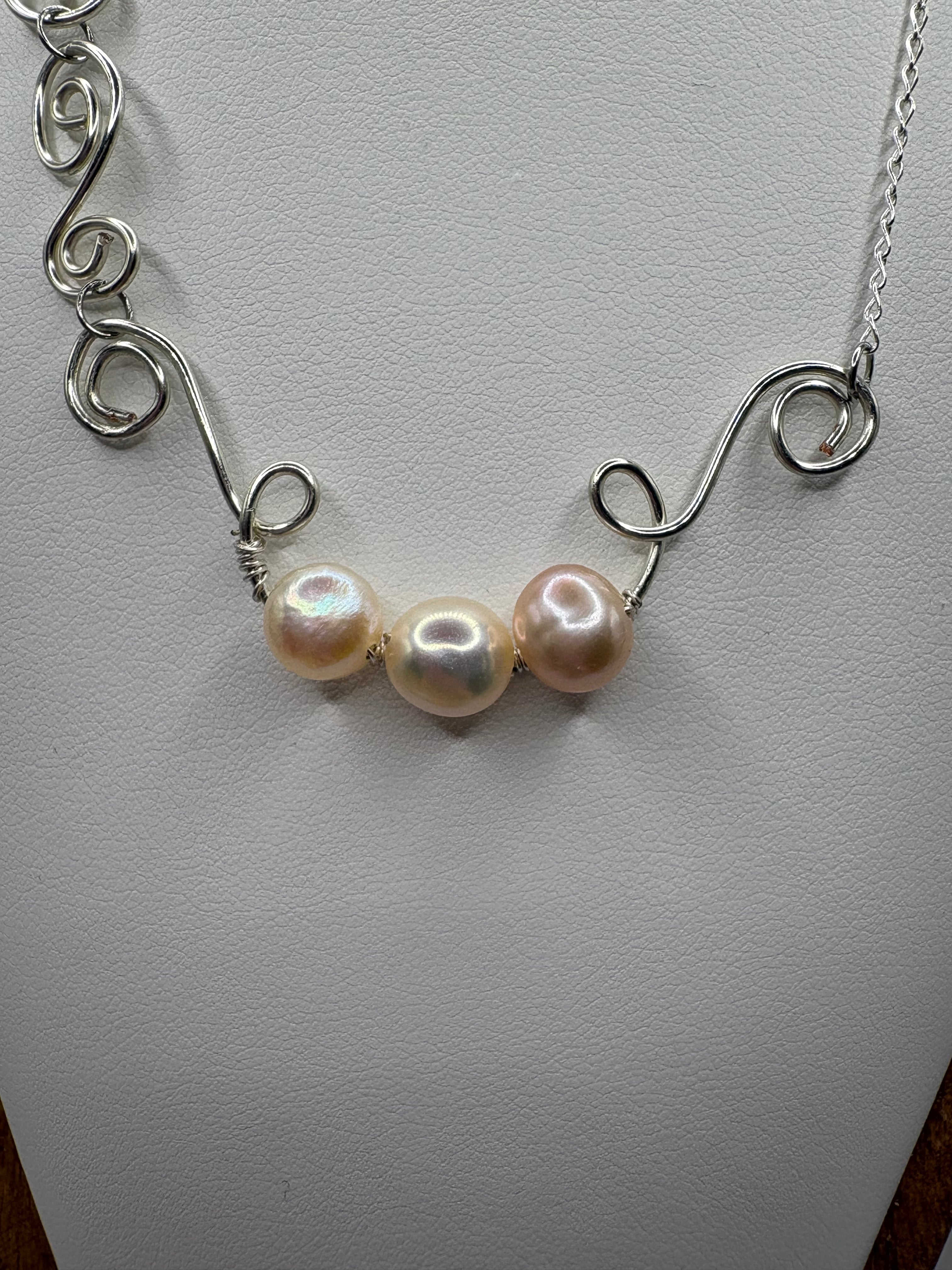 Pearlspell Necklace